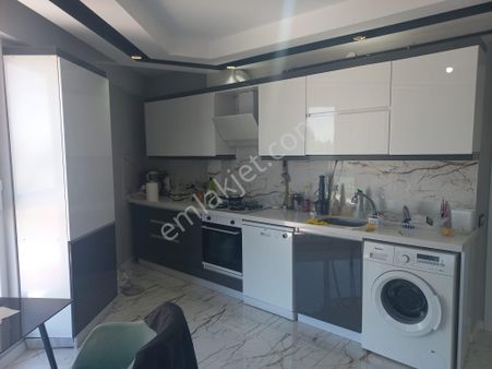 Satılık Eskişehir - Esentepe Mah Arakat 3+1 Ebeveyn Banyolu Eğitimciler Cd Yakını ;