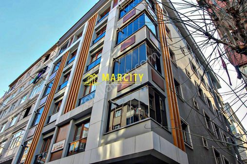 Marcity'den Ulubatlı Hasan Cad.civarı 9 Yıllık Binada 4+1 Dublex