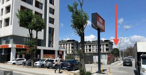 Arnavutköy Bolluca Millet Bahçesi Ve Sitelere Komşu Kiralık Dükkan