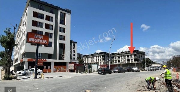 Bolluca Millet Bahçesine Cephe Kiralık 200 M2. Dükkan