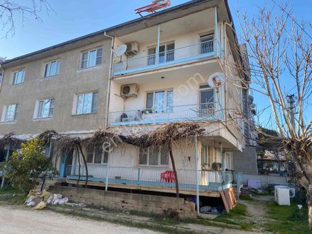 Meta'dan Ara Kat 2+1 Köşe Konumlu Basket Sahasında Daire