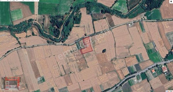 Bostandere Mahallesinde Yerleşim Yerine Yakın Satılık Tarla