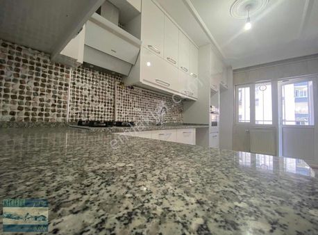 Pelitlibağ Mevki 135 M2 Ara Kat Cadde Üzeri Daire Fırsatı