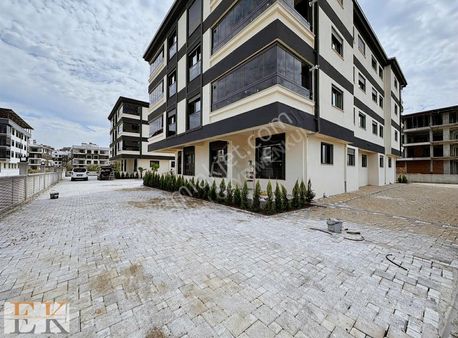 Torbalı Mah Havuzlu Site İçerisinde Geniş Ferah Ultra Lüks 2+1