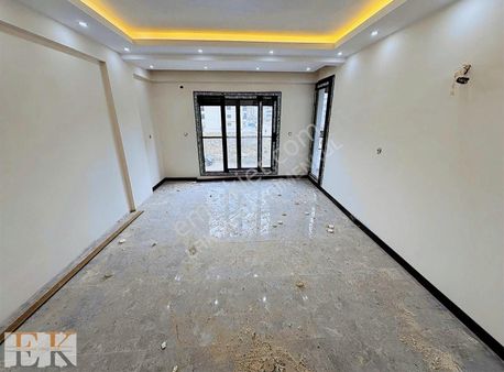 Yedieylül Mah Ultra Lüks Site İçi 2+1 Daire