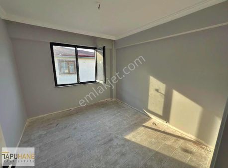 Tapuhane' Den Mng Kargo Yakını Satılık 2+1 Daire ( Mutfak Ayrı )