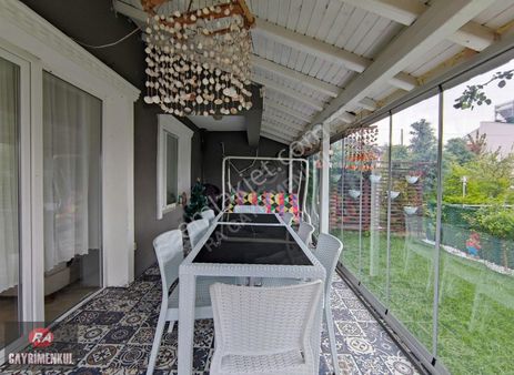 Silivri Sancaktepe'de Denize Yürüme Mesafesinde 5+2 Villa