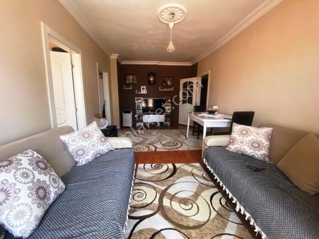 Tuna'dan Çiçekli'de 3+1 Üst Kat Arka Güney B. Full Yapılı