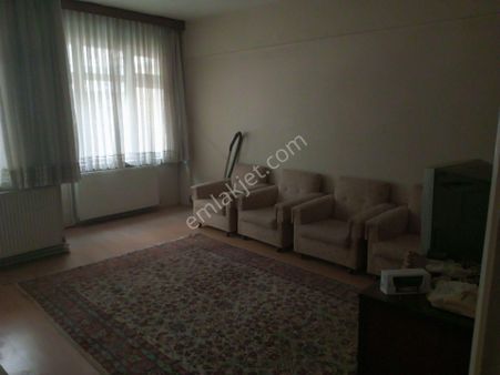 İlkadım Çiftlik Caddesine Cephe Satılık 2+1 Daire