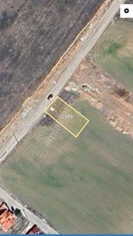 Atatürk Mahallesinde Cadde Üzerinde 4 Kata İmarlı Arsa