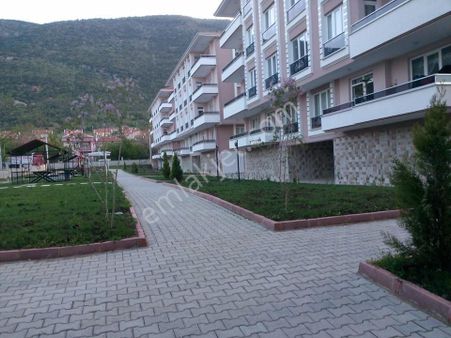 Ucuzluk Bağ Evlerinde 5. Kat Garajlı Daire