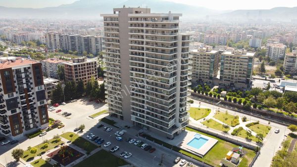 Bayraklı Osmangazi Mah. Elif Tower Sitesinde Satılık 3+1 Daire !