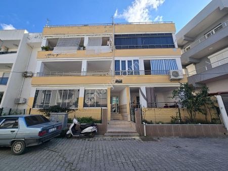 Kuşadası Güzelçamlı’da Merkezde, Geniş Teraslı 3+1 Çatı Dubleks Satılık!