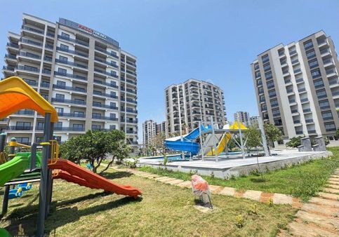 Metin Gayrimenkul’den Mezitli 75 Yılda 2+1 Havuzlu Site İçersinde Lüks Konsep