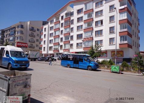 Kabil Caddesi Üzerinde 60 M2 Dükkan