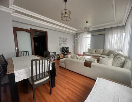 Konyaaltı Hurma'da 5+1 Doğalgaz Kombili 250 M2 ,3 Banyolu Satılık Dubleks Daire