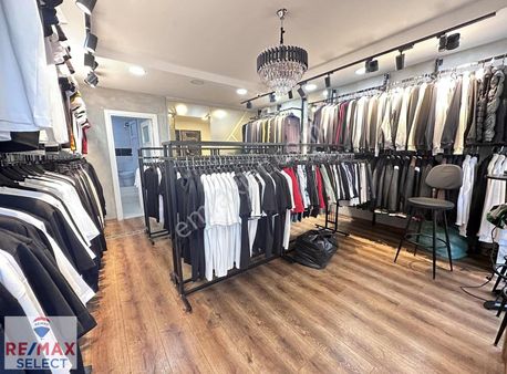 Sevcan'dan Remax Merter Tekstil Merkezi Mimari Tasarımlı Dükkan