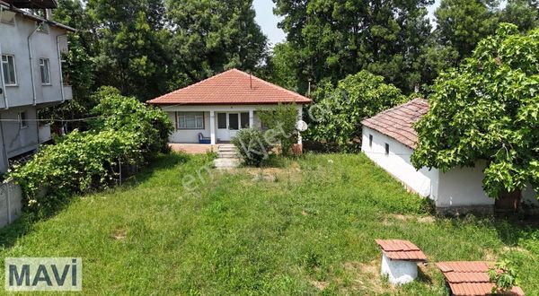 Re/max Mavi'den Adapazarı Budaklarda Satılık Müstakil Ev