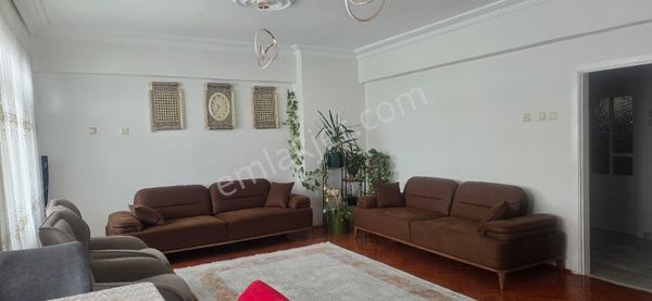 Turanlar Gayrimenkul'den Elazığ Sürsürü'de Koçoğlu Lokantası Karşı Satılık 3+1 Daire