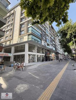 Global Emlaktan Harika Konumda Satılık 2.5+1 Oda Geniş Daire