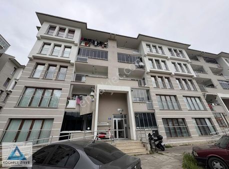Gölcük Toki'de 2+1 115m2 Satılık Arakat Daire