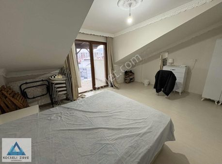 Fatih Mahallesinde 4+1 Lüks Satılık Çatı Dubleksi Daire