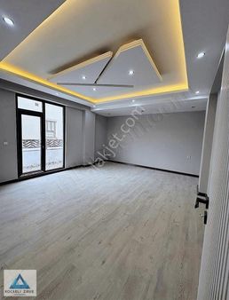 Satılık Manzaralı 3+1 Eğimsiz Çatı Dubleks