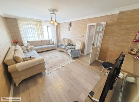 Akyurt Market Karşısında Yapılı Üst Kat Güney Cephe 2+1 2599000