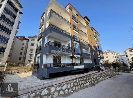 [ema Yatırım] Cumhuriyet Mah. Muhteşem Konumda 3+1 Fırsat Daire