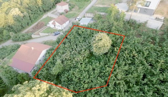 Kaynaşlı'da Manzaraya Nazır Villa Yapmaya Hazır Satılık 578 M²