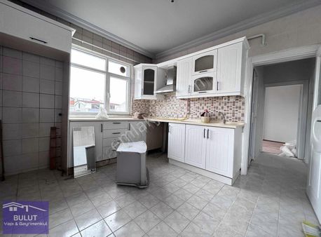 Nenehatun Mah. Atatürk Cad. Yakını 3+1 140 M2 Fırsat Daire