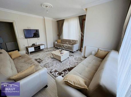 Atatürk Caddesinde 3+1 130 M2 3 Balkonlu Arakat Daire Fırsatı