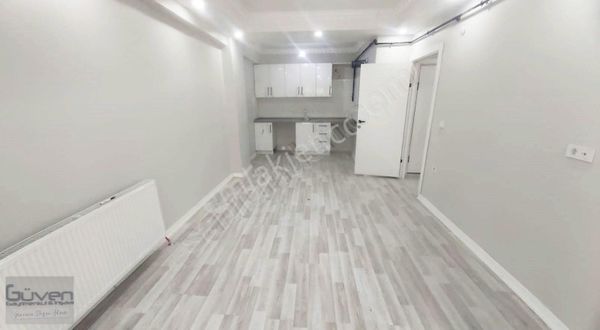 Güven Emlak' Merkezi Konumda Sıfır Binada 1+1 Bahçe Katı Daire