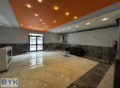 Byk' Dan! Zirve Tower! Geniş M2! Balkonlu! Satılık 1+1!