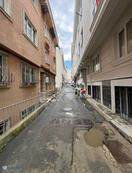 Acil! Acil! Rami Cuma Mah Yeni Binada Satılık 3+1 Daire