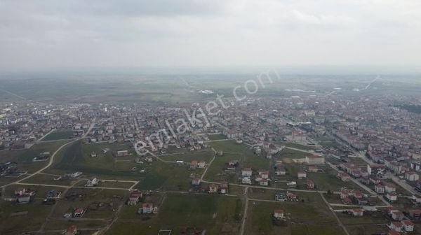 Mayadan Saray Merkezde Köşebaşı Satılık Ara