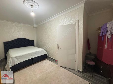 Sancaktepe'de 7 Yaşında Binada Ters Dubleks Satılık 2+1 Daire