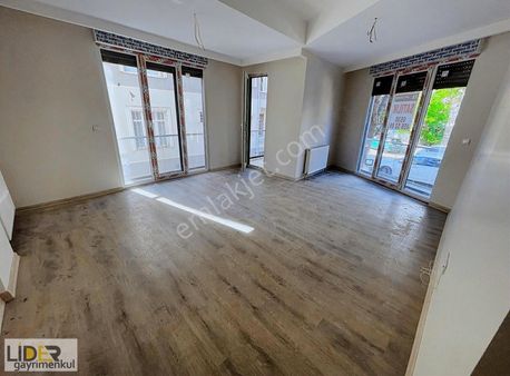 Lider'den Çamlık Sahilde Marmaraya Yakın Sıfır 1.kat Ön Köşe 2+1