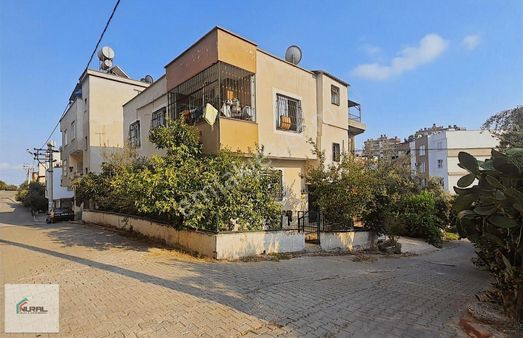 Çavuşluda 2 Katlı Satılık Müstakil Ev