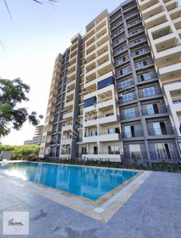 Kargıpınarı Havuzlu Sitede Lüx 1+1 Daire