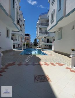 Didim Efeler'de Havuzlu Sitede Deniz Manzaralı 3+1 Dubleks Daire