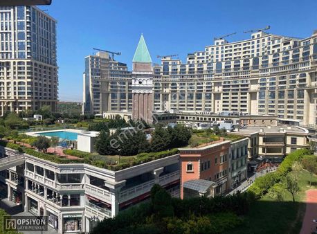 Venezia' Da 1+1 Avm Cephe Eşyalı Fransız Balkonlu Satılık Daire