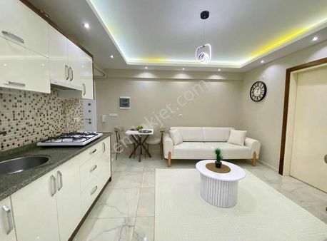 Zeytinköyün En Geniş Çift Balkonlu 1+1 Dairesi