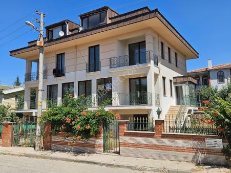 Dönertaş Emlaktan Orhangazi Mah.kiralık 2+2 Tripleks Villa