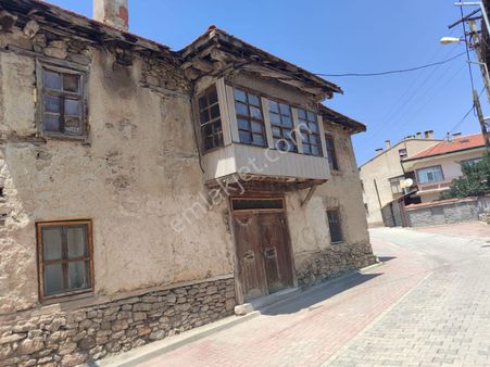 Beyşehir İçeri Şehir Mahallesinde Satılık Yatırımlık Konak