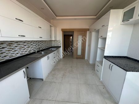 Beykentte Uzay Çatı Yanı Satılık 3+1 Muazzam Daire