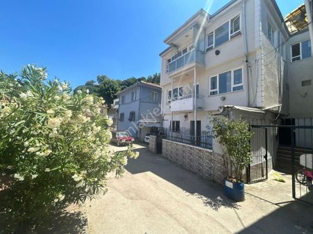 Bursa Merkez Altıparmakta 3 Katlı 2 Daireli Müstakil Bina