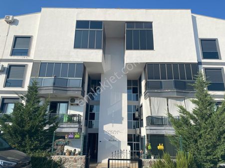 Çandarlı Arcava Home Sitesinde Ara Kat Satılık 2+1 Lüks Daire