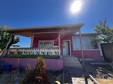 Peçenek’te Köy İçi Yapı Kayıt Belgeli Su Mevcut 430m2 Tapulu Satılık Bahçe