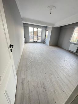 Başakşehir Altınşehir’de Şok Fiyata Satılık 3+1 Ara Kat